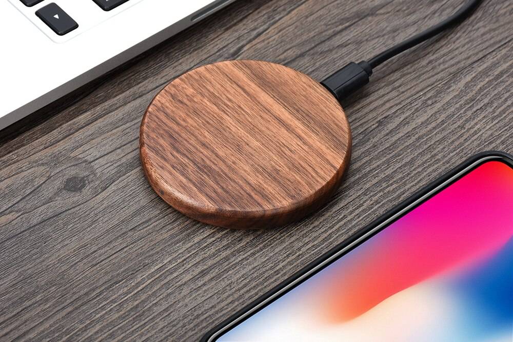 10W Wooden Qi Wireless Charger for iPhone and Samsung